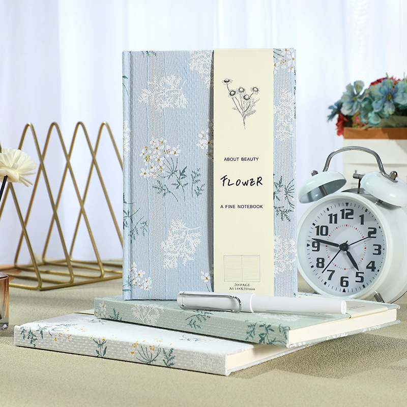 Carnet A5 à couverture rigide  - Notebook Dotted A5 avis et prix