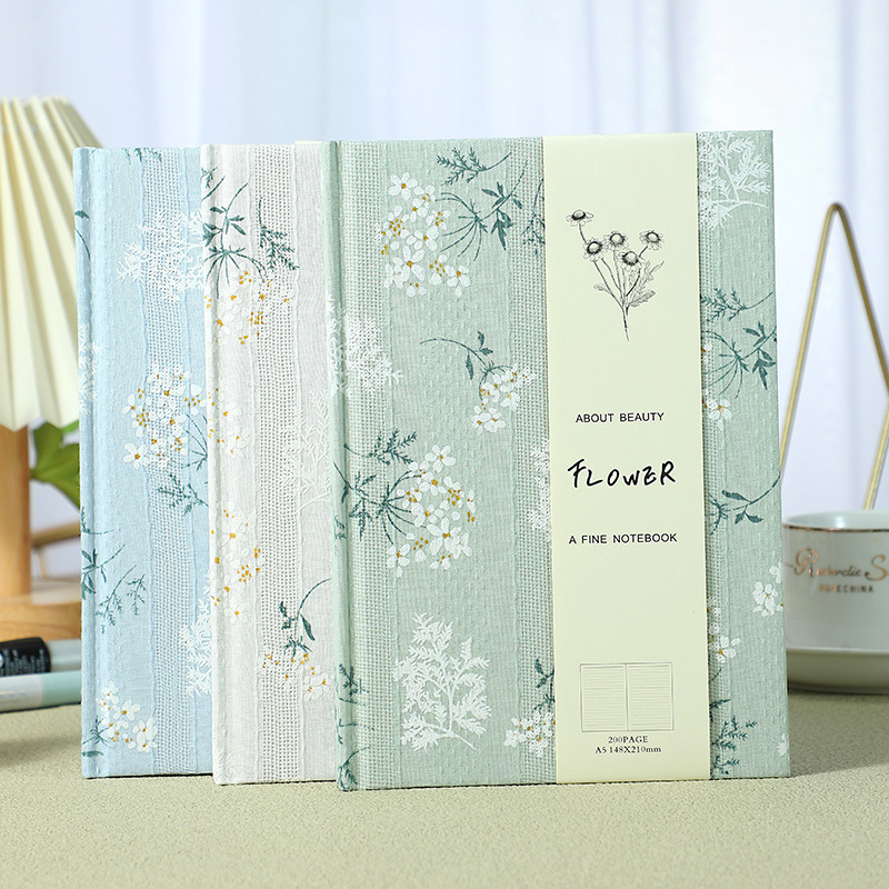 Carnet A5 à couverture rigide  - Notebook Dotted A5 avis et prix